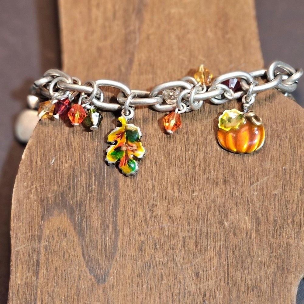 Autumn Fall Harvest Charm Bracelet Silver Tone Pumpkin Leaf Acorn Apple 8 Inch